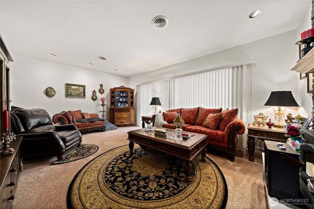 7055 81st Street SW, Lakewood, WA 98499