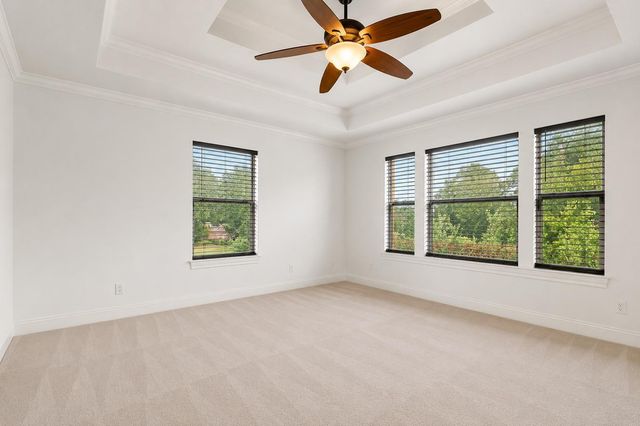 220 Ulupau CIR, Bastrop, TX 78602