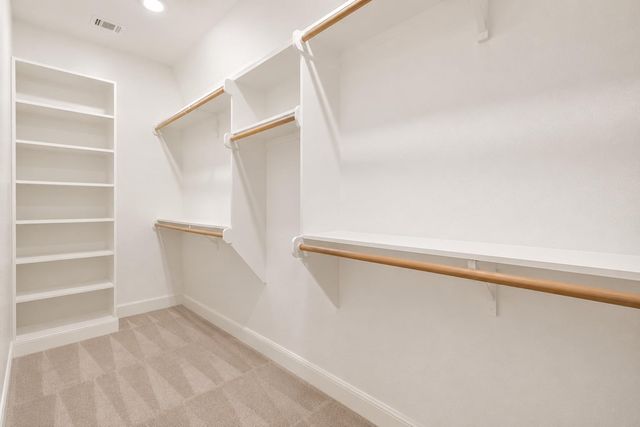 220 Ulupau CIR, Bastrop, TX 78602