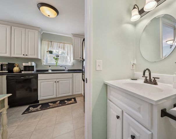 2 Bayview Terrace Road K, Hooksett, NH 03106