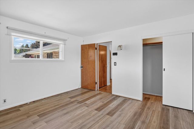 340 Lakeshore Drive, Battle Creek, MI 49015