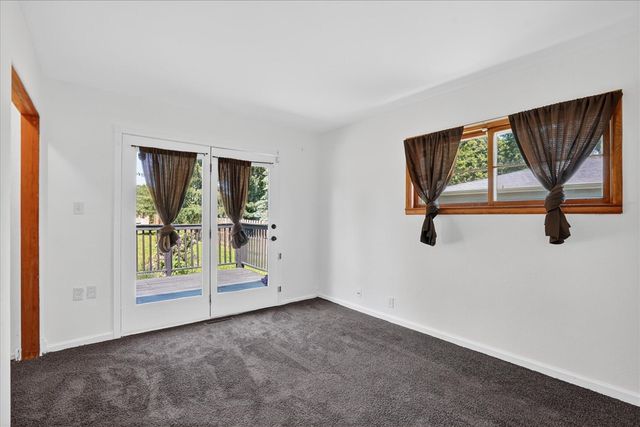 340 Lakeshore Drive, Battle Creek, MI 49015