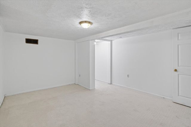 340 Lakeshore Drive, Battle Creek, MI 49015