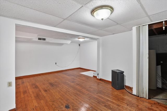 340 Lakeshore Drive, Battle Creek, MI 49015