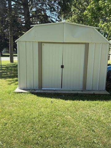 340 Lakeshore Drive, Battle Creek, MI 49015