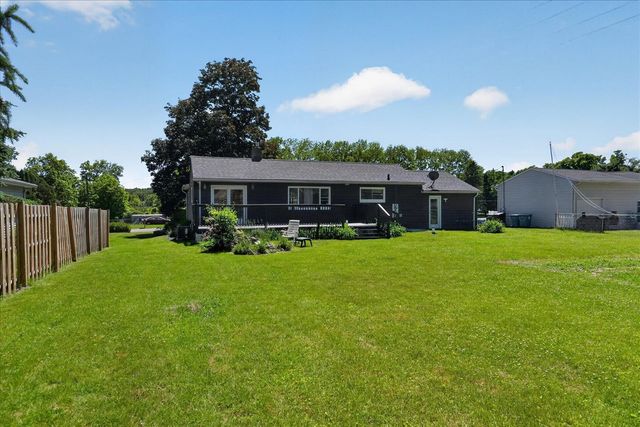 340 Lakeshore Drive, Battle Creek, MI 49015
