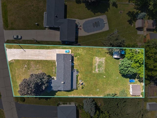 340 Lakeshore Drive, Battle Creek, MI 49015