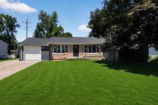 340 Lakeshore Drive, Battle Creek, MI 49015