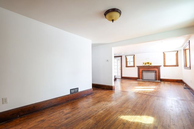 94 Essex Street, Beverly, MA 01915