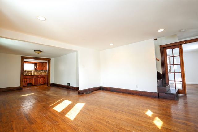 94 Essex Street, Beverly, MA 01915