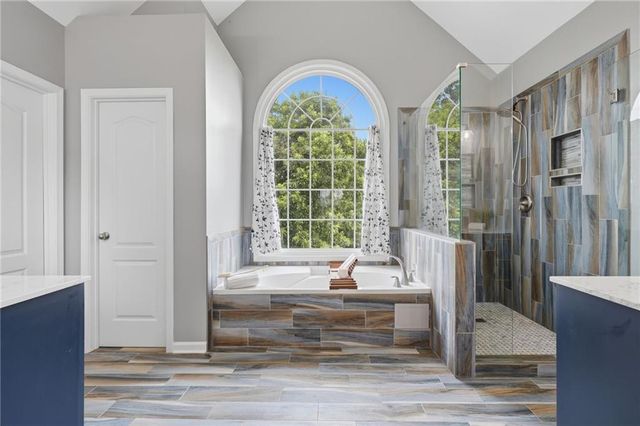 8205 Applewood Court, Gainesville, GA 30506