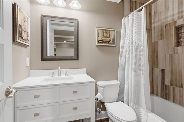 8205 Applewood Court, Gainesville, GA 30506