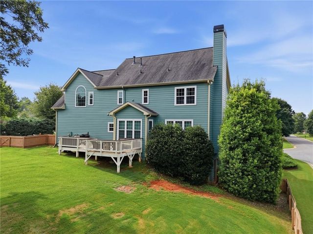 8205 Applewood Court, Gainesville, GA 30506