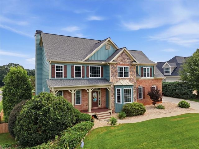 8205 Applewood Court, Gainesville, GA 30506