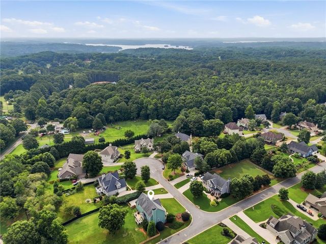 8205 Applewood Court, Gainesville, GA 30506
