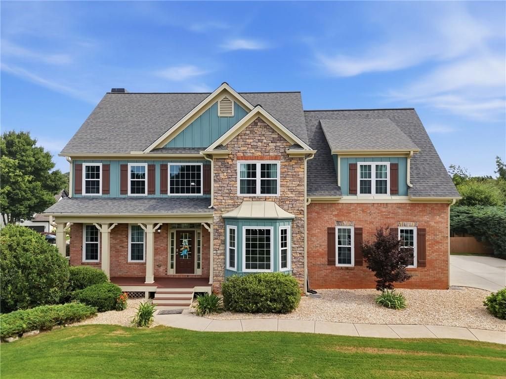 8205 Applewood Court, Gainesville, GA 30506