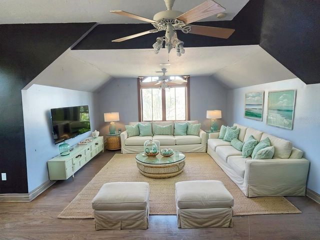 13195 NW 93RD LANE, Alachua, FL 32615