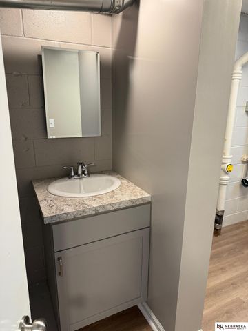 8822 Pine Drive, La Vista, NE 68128