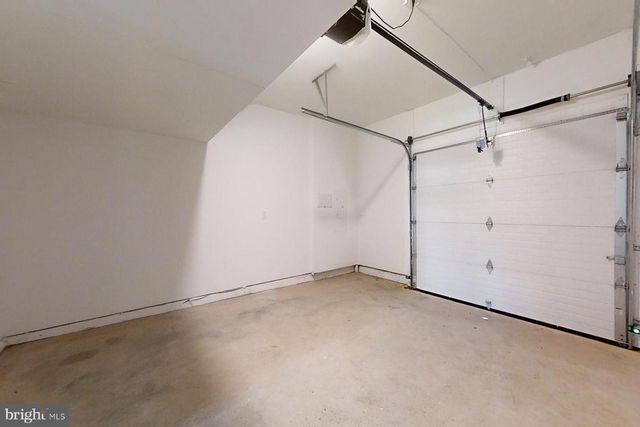 4910 EAST CAPITOL, Washington, DC 20019