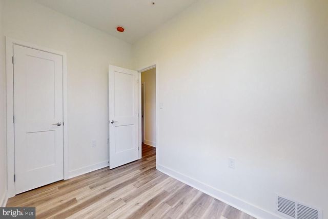 4910 EAST CAPITOL, Washington, DC 20019