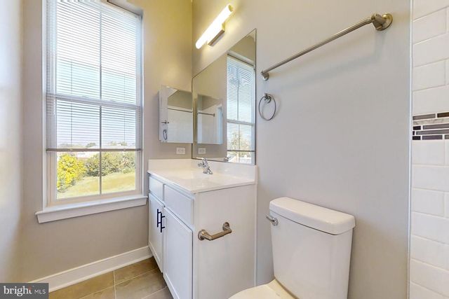 4910 EAST CAPITOL, Washington, DC 20019