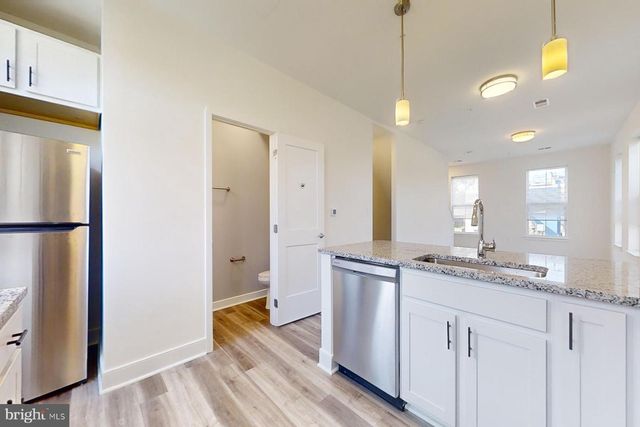 4910 EAST CAPITOL, Washington, DC 20019