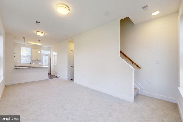 4910 EAST CAPITOL, Washington, DC 20019