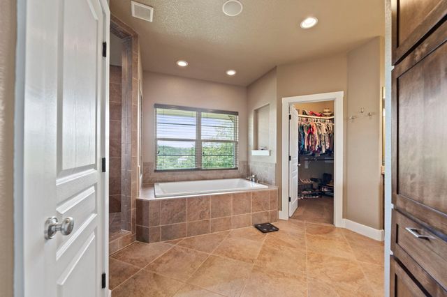 116 Kipahulu DR, Bastrop, TX 78602