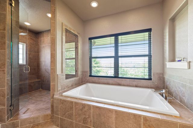 116 Kipahulu DR, Bastrop, TX 78602