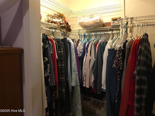 200 Carolina Drive, Jacksonville, NC 28546