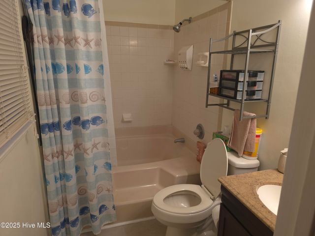 200 Carolina Drive, Jacksonville, NC 28546