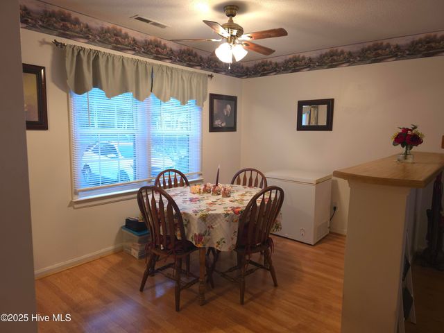 200 Carolina Drive, Jacksonville, NC 28546