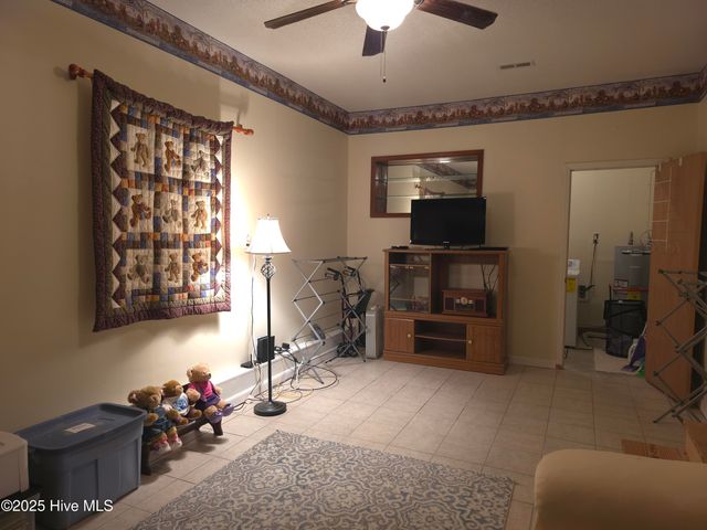 200 Carolina Drive, Jacksonville, NC 28546