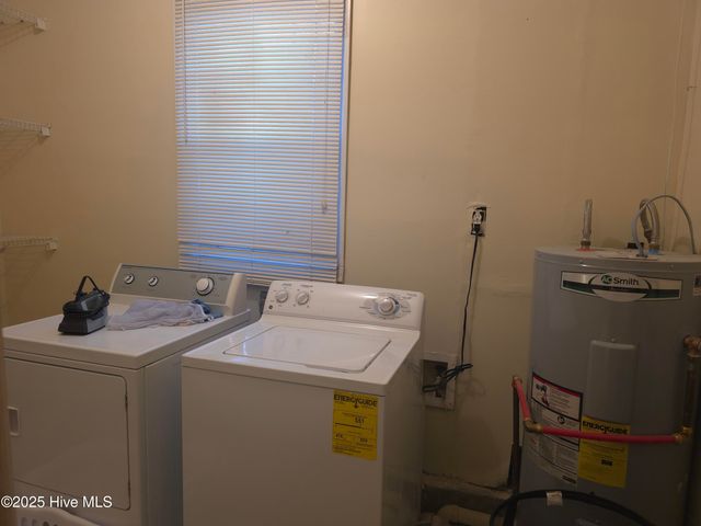 200 Carolina Drive, Jacksonville, NC 28546