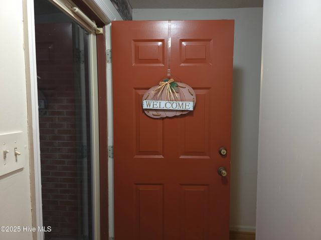 200 Carolina Drive, Jacksonville, NC 28546