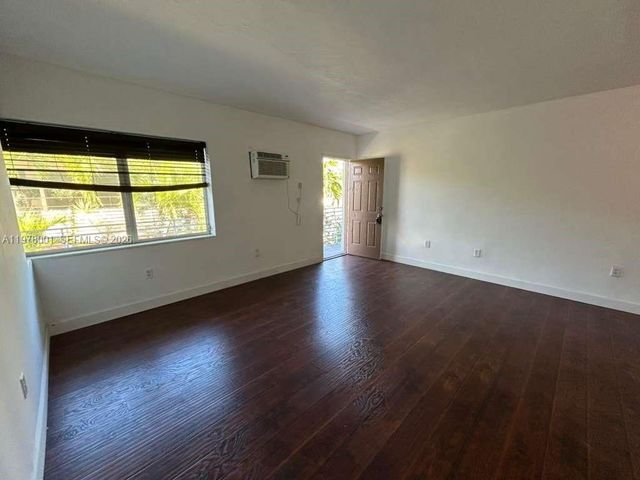 8321 Crespi Blvd 7, Miami Beach, FL 33141