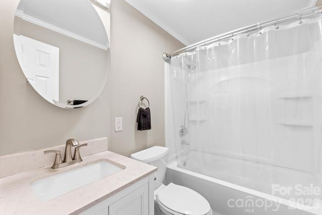 430 Arlington Circle NW, Lenoir, NC 28645