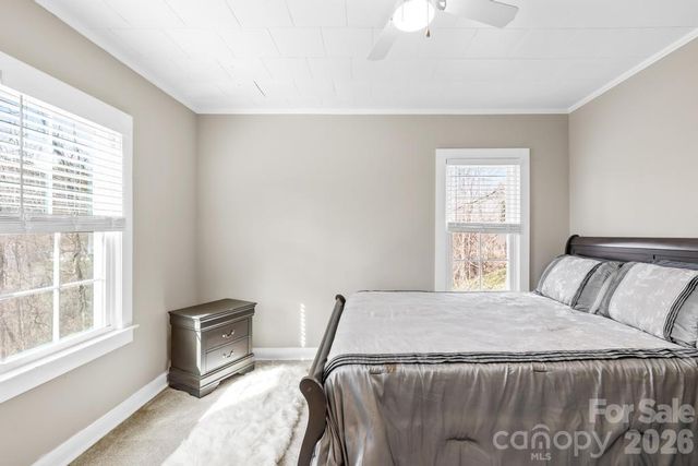 430 Arlington Circle NW, Lenoir, NC 28645