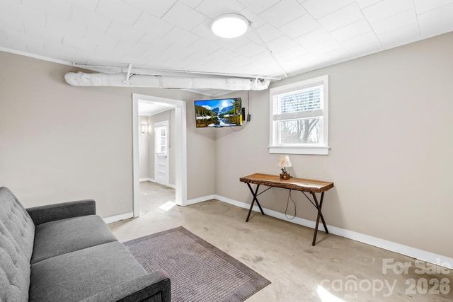 430 Arlington Circle NW, Lenoir, NC 28645