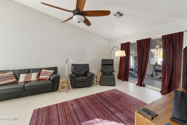 25222 S BUTTONWOOD Drive, Sun Lakes, AZ 85248