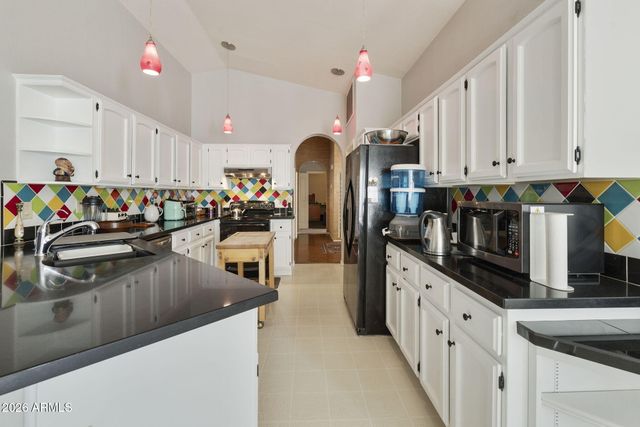 25222 S BUTTONWOOD Drive, Sun Lakes, AZ 85248