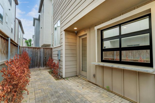 10905 Upland Retreat, Houston, TX 77043