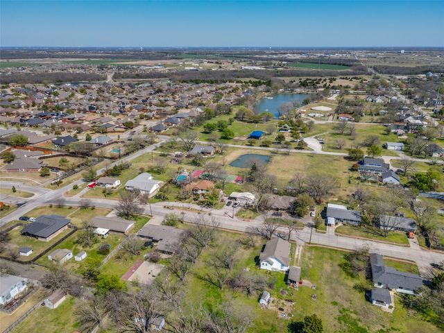 1107 N Houston, Royse City, TX 75189