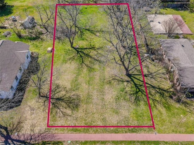 1107 N Houston, Royse City, TX 75189