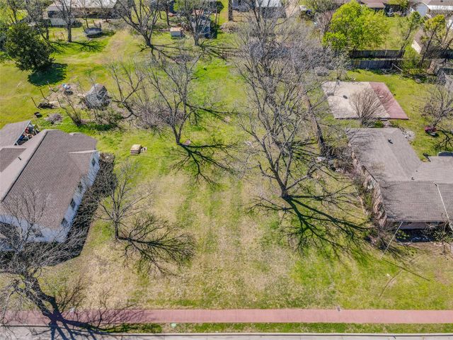 1107 N Houston, Royse City, TX 75189
