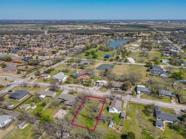 1107 N Houston, Royse City, TX 75189