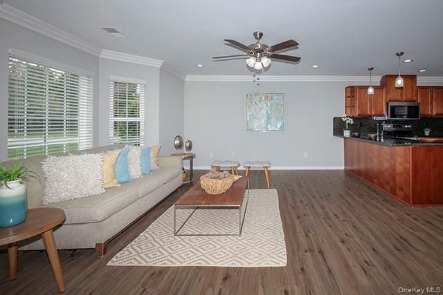 1507 Dolphin Lane 1507, Holbrook, NY 11741