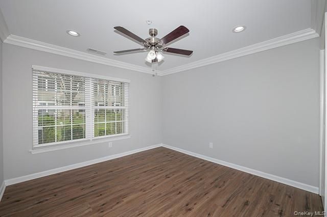 1507 Dolphin Lane 1507, Holbrook, NY 11741