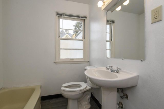 208 Wright STREET, Waukesha, WI 53186