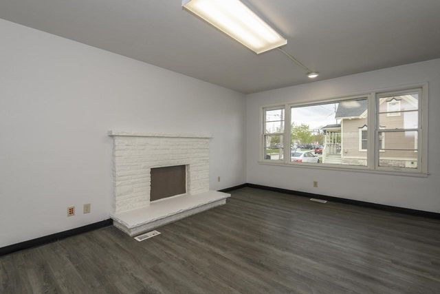 208 Wright STREET, Waukesha, WI 53186